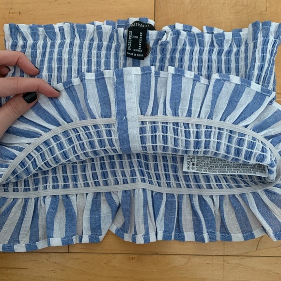 ⭐️HOST PICK⭐️ [M]👚NWOT - F21 striped tube top - Picture 5 of 7